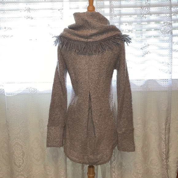 Angel Of The North Sweater - Picture 4 of 9